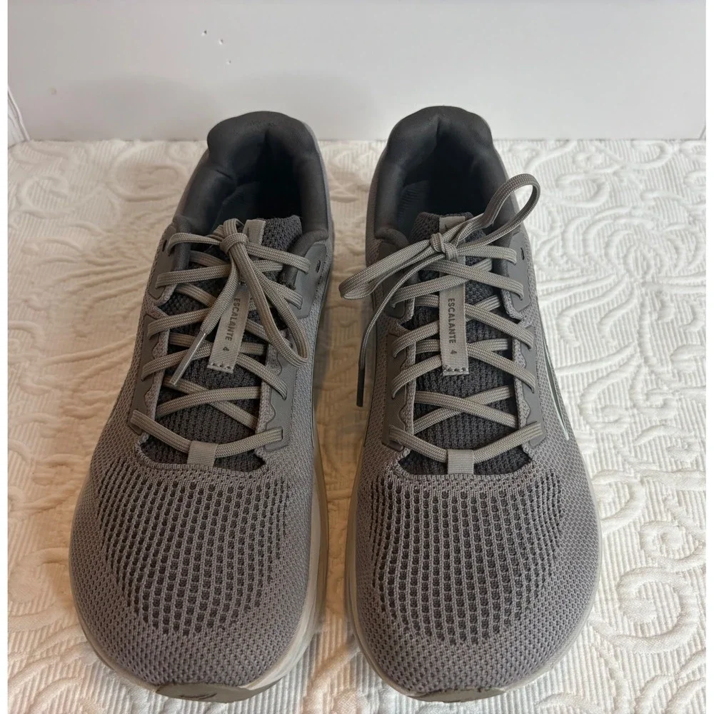 Altra Escalante 4 Womens Grey Road Running Shoes AL0A85NF220 Size 10